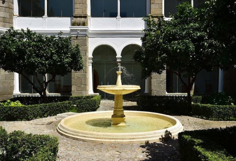 هتل Pousada Convento De Arraiolos