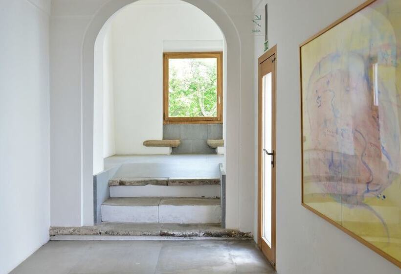 هتل Pousada Convento De Arraiolos