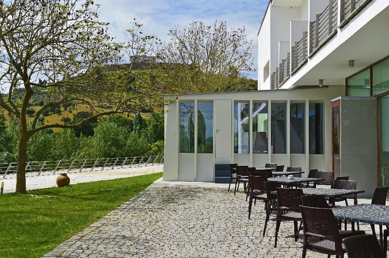 هتل Pousada Convento De Arraiolos