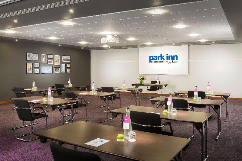 Radisson Hotel And Conference Centre London Heathrow