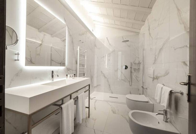 Отель Relais Della Rovere