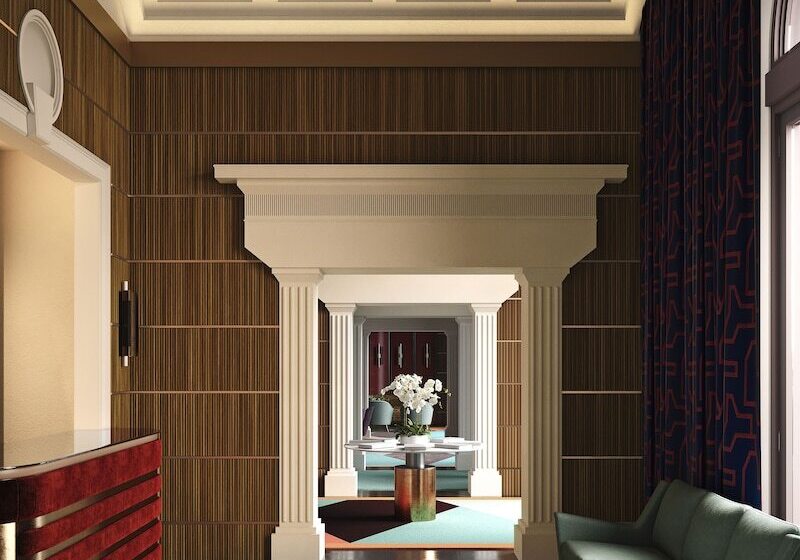 هتل Room Mate Luca