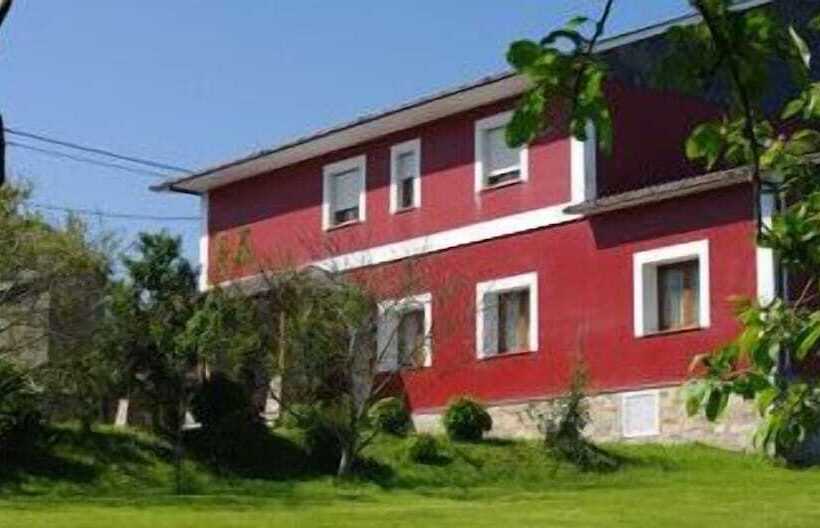 هتل Turismo Rural Suquin