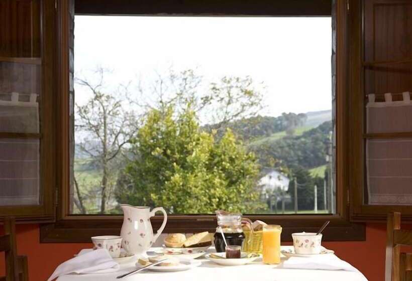 هتل Turismo Rural Suquin