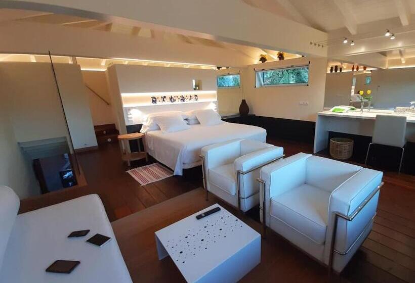 교외 호텔 Tancat De Codorniu