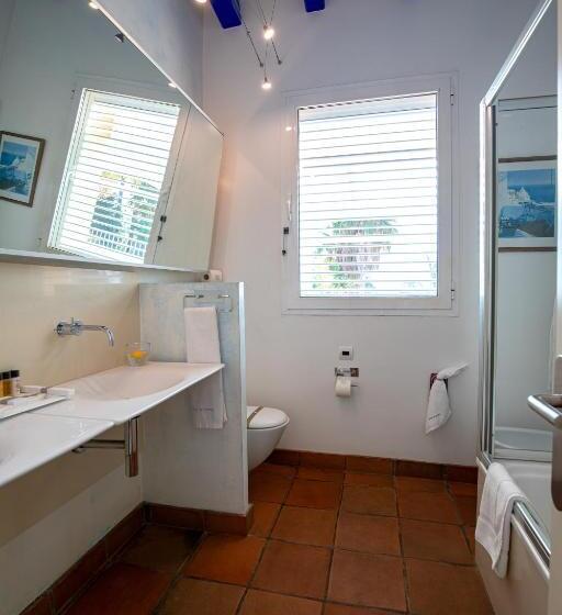 교외 호텔 Tancat De Codorniu