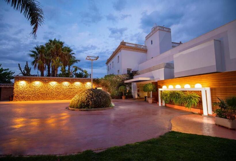 교외 호텔 Tancat De Codorniu