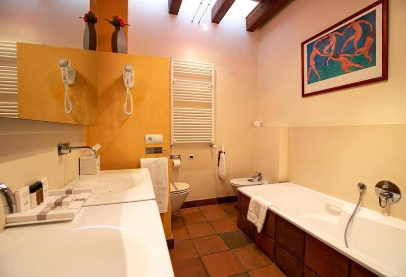 교외 호텔 Tancat De Codorniu