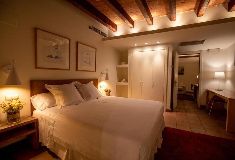 교외 호텔 Tancat De Codorniu