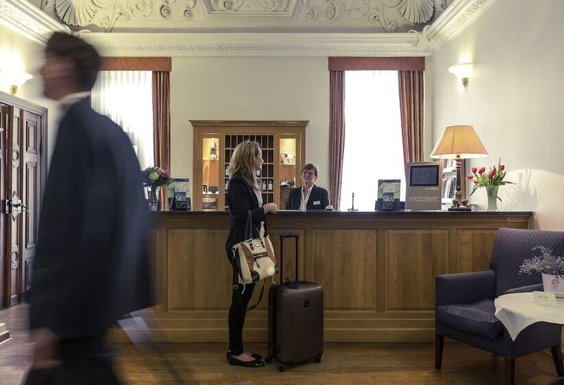 Hotel Schloss Neustadt  Glewe