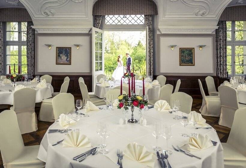 Hotel Schloss Neustadt  Glewe