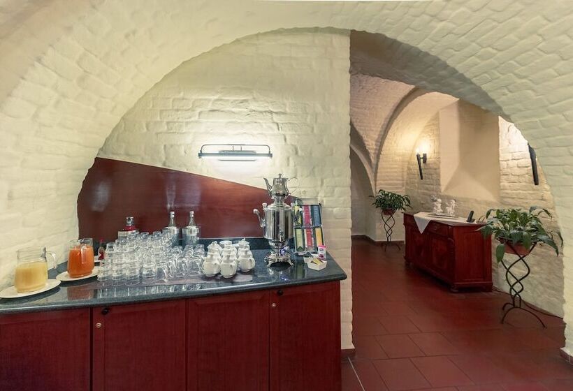 Hotel Schloss Neustadt  Glewe