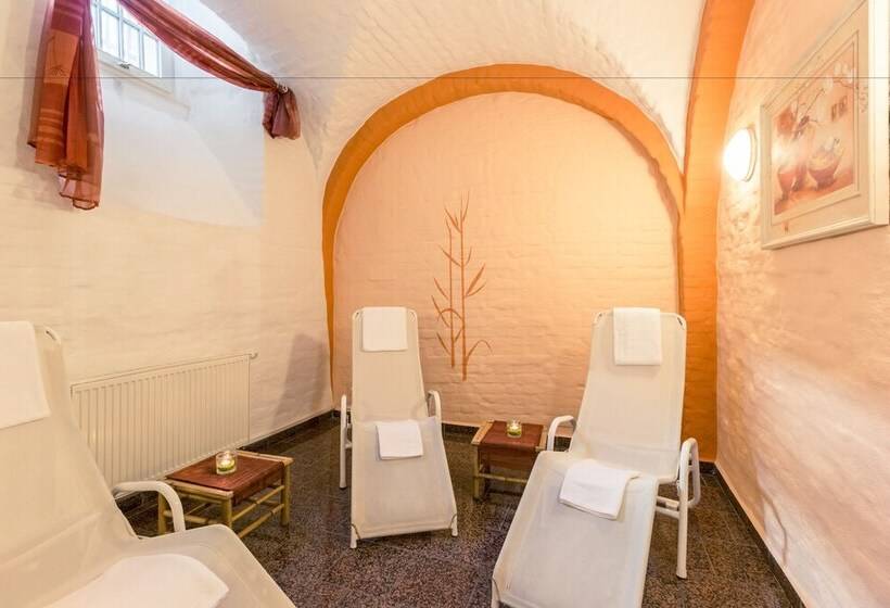 Hotel Schloss Neustadt  Glewe