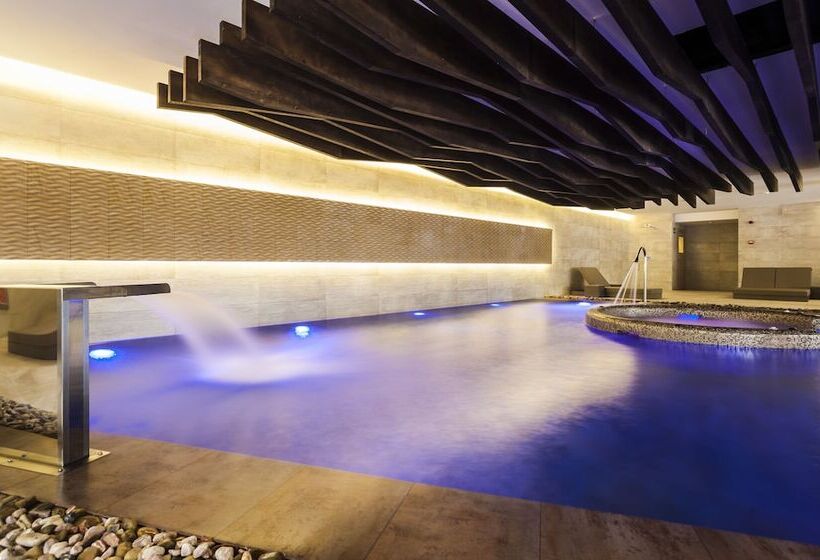 酒店 Serrano Palace