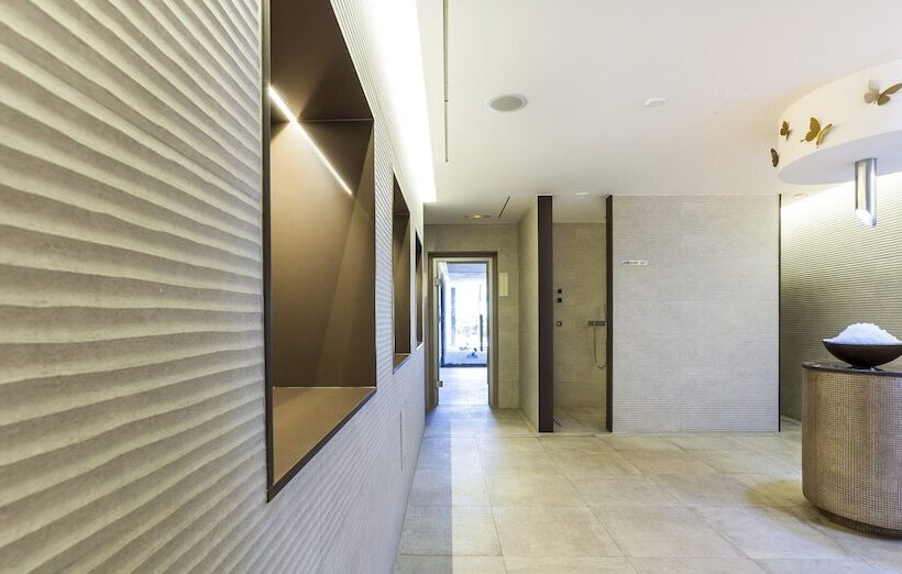 酒店 Serrano Palace