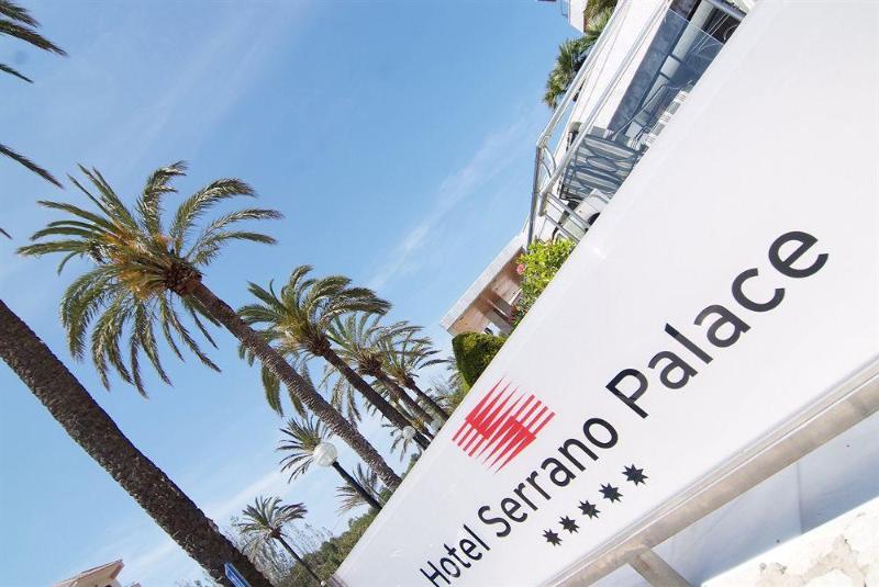 酒店 Serrano Palace