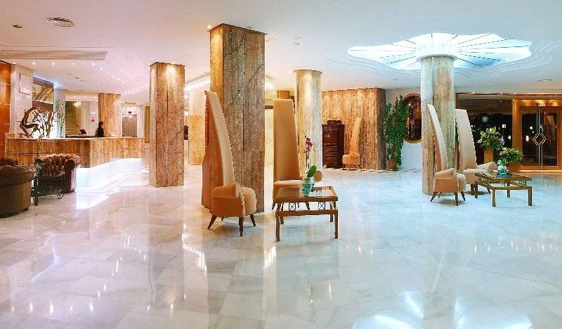 酒店 Serrano Palace