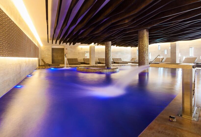 酒店 Serrano Palace