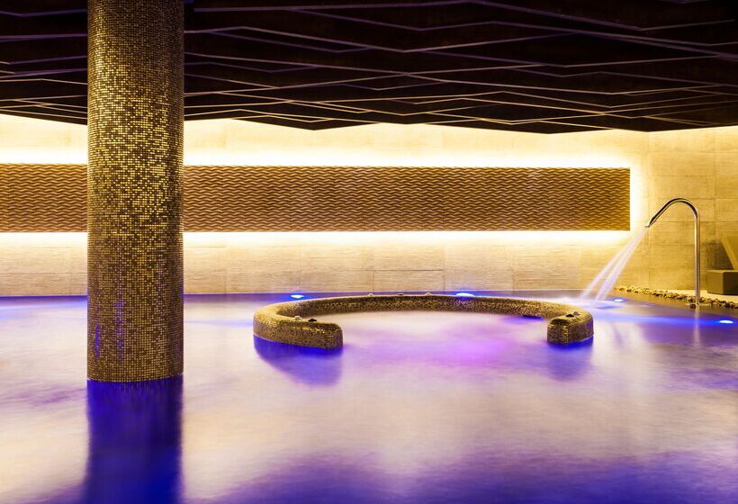 酒店 Serrano Palace