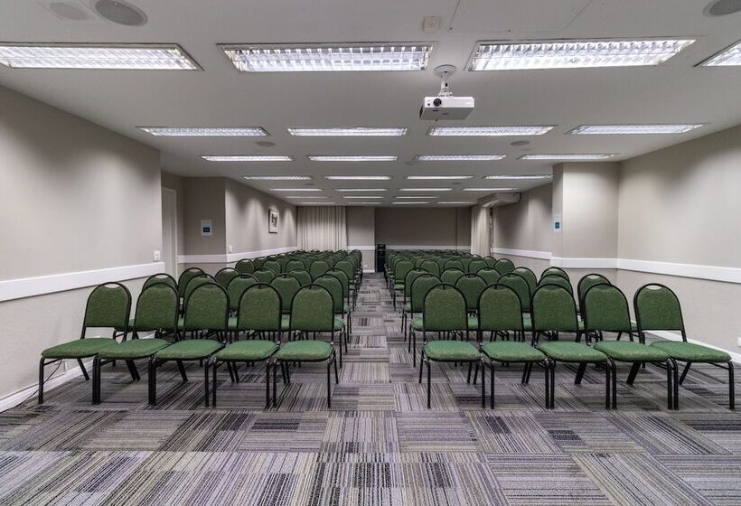 فندق Slaviero Curitiba Shopping