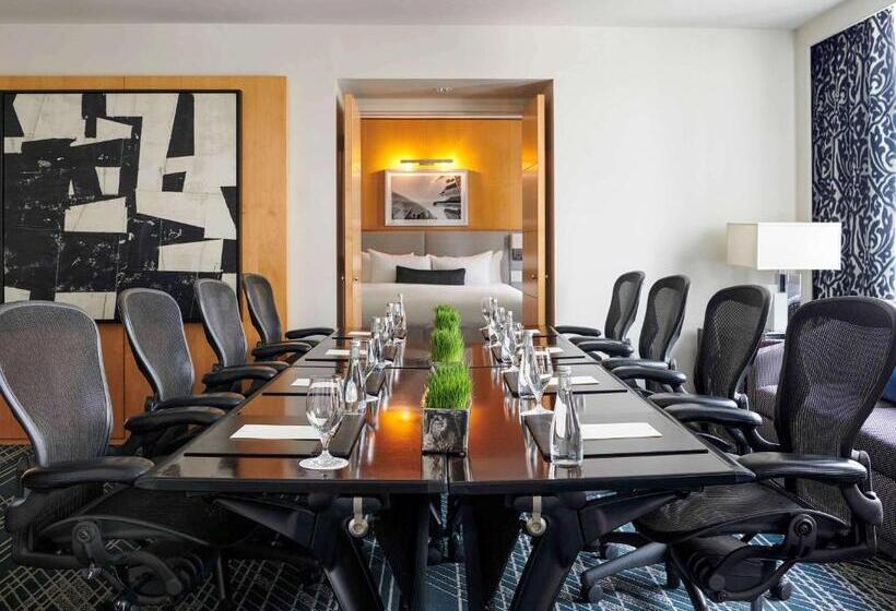 هتل Sofitel Chicago Magnificent Mile