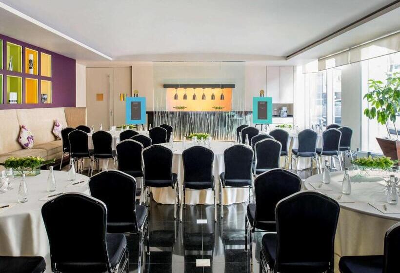 هتل Sofitel Chicago Magnificent Mile