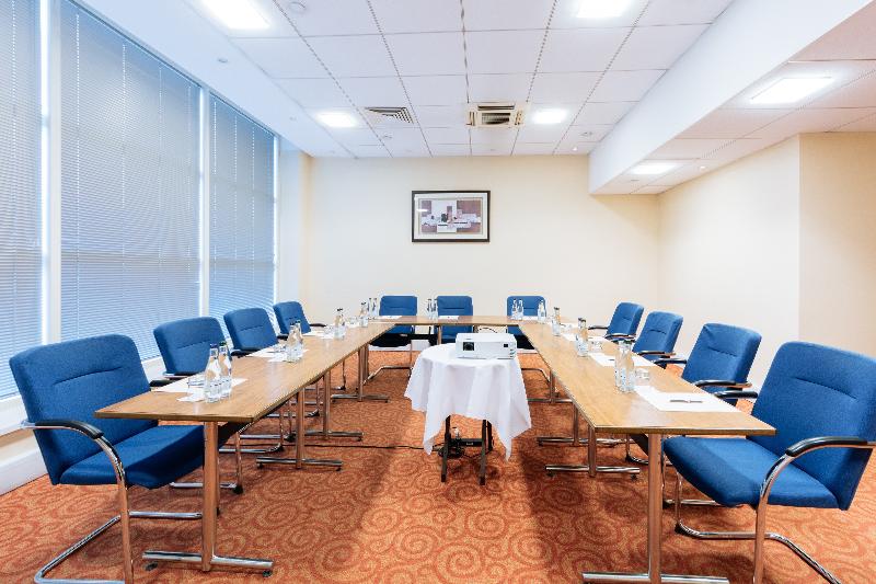 Отель Sofitel London Gatwick