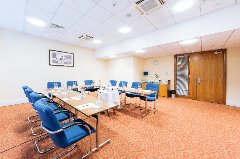 Отель Sofitel London Gatwick