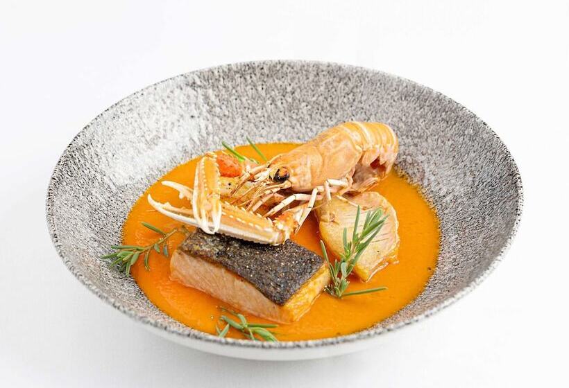 Отель Sofitel London Gatwick