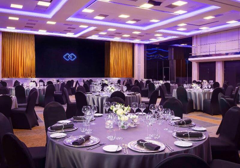 ホテル Sofitel Warsaw Victoria