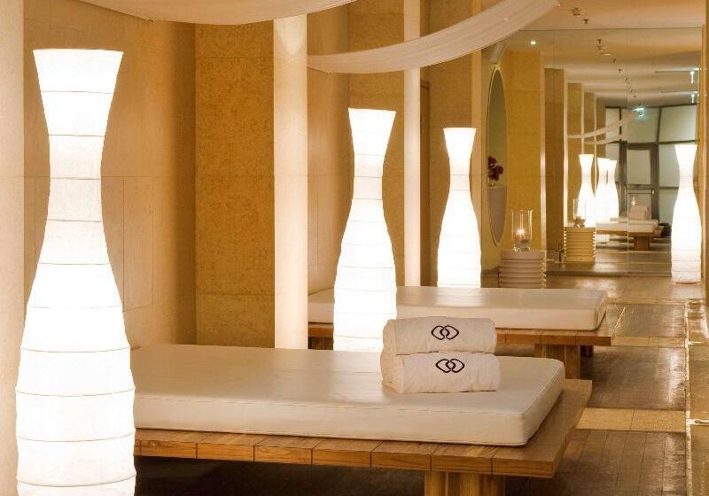 ホテル Sofitel Warsaw Victoria