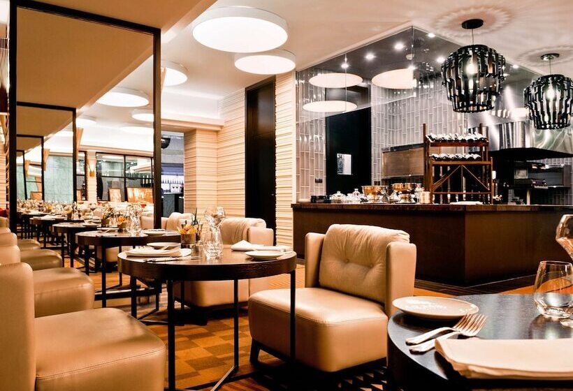 ホテル Sofitel Warsaw Victoria