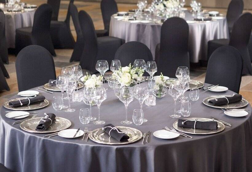 ホテル Sofitel Warsaw Victoria