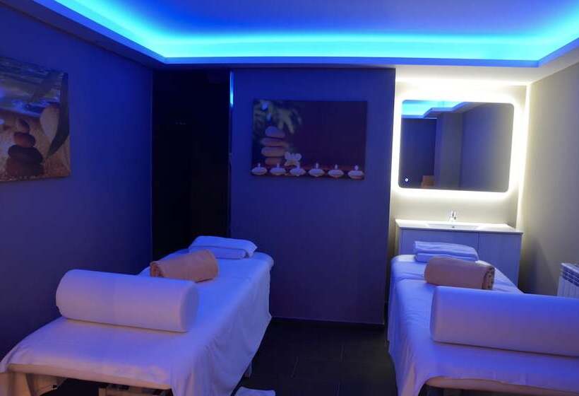 هتل Spa Acevi Val D’aran