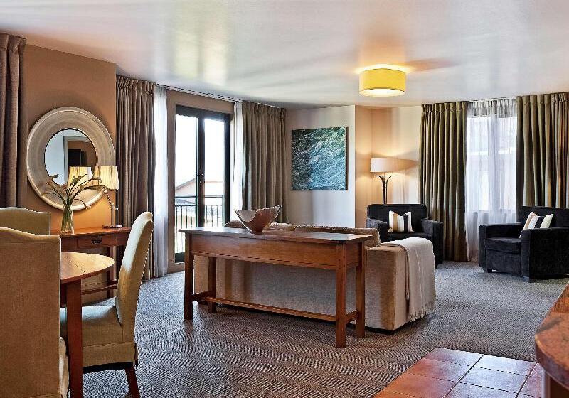 هتل St Moritz Queenstown   Mgallery By Sofitel