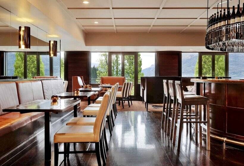 هتل St Moritz Queenstown   Mgallery By Sofitel