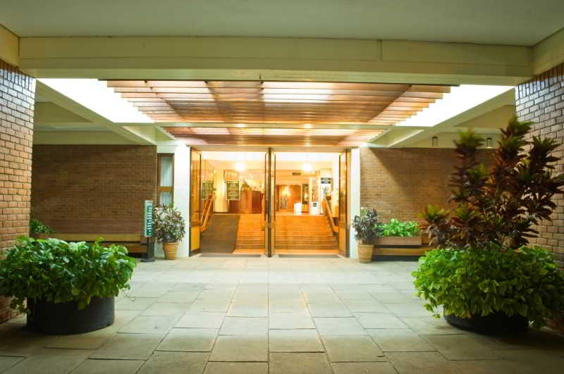 酒店 Sunbird Capital