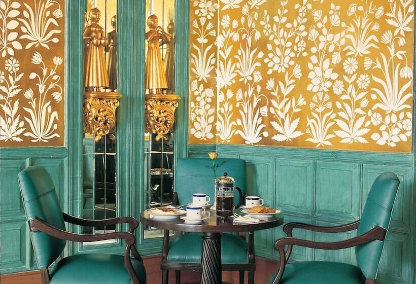 هتل The Oberoi Amarvilas Agra