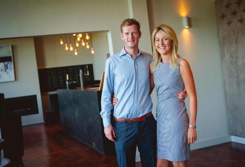 Отель The Old Schoolhouse Inn