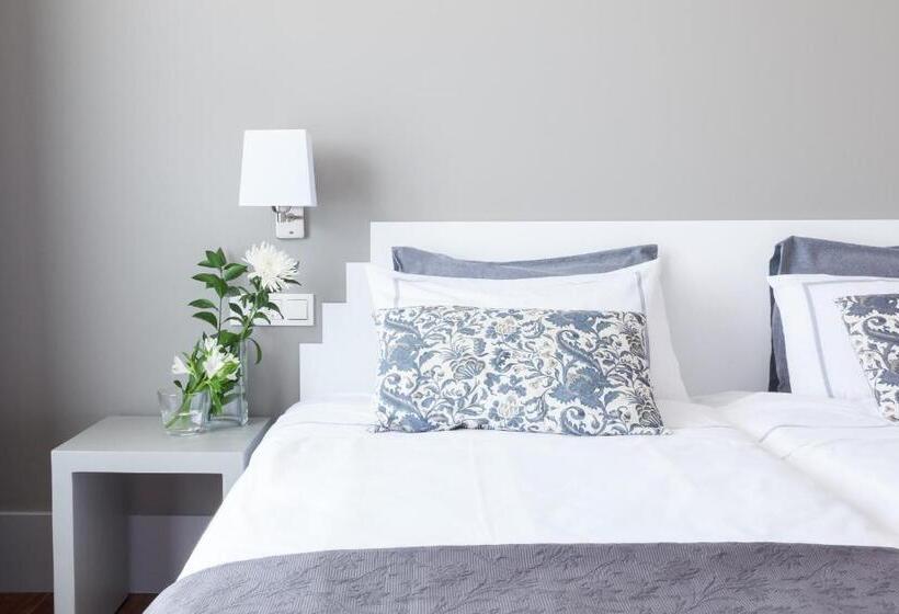 هتل The Park Derio