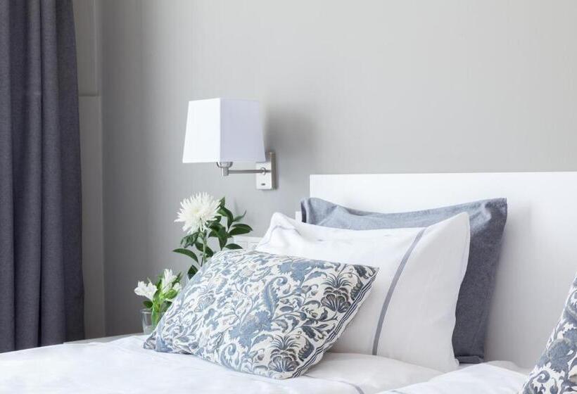 هتل The Park Derio