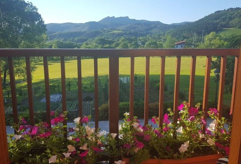 ホテル Usategieta