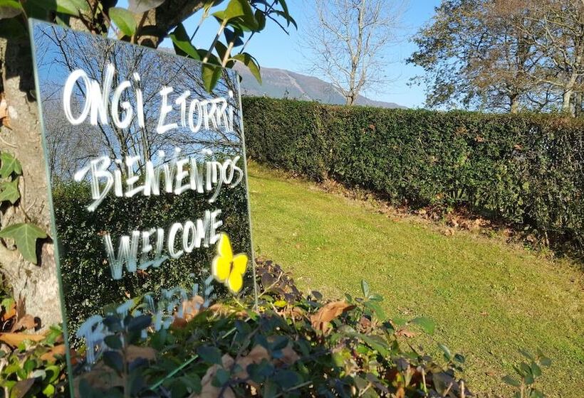 ホテル Usategieta