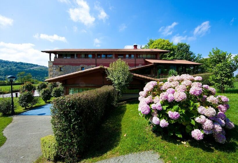 ホテル Usategieta