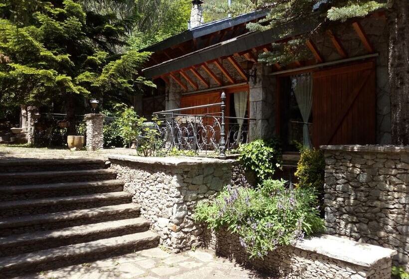 בית מלון כפרי Vallibierna