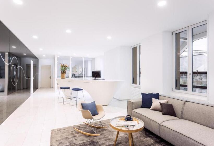 ホテル VISIONAPARTMENTS Hôtel de Famille