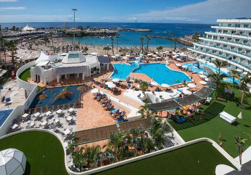 Hovima La Pinta Beachfront Family