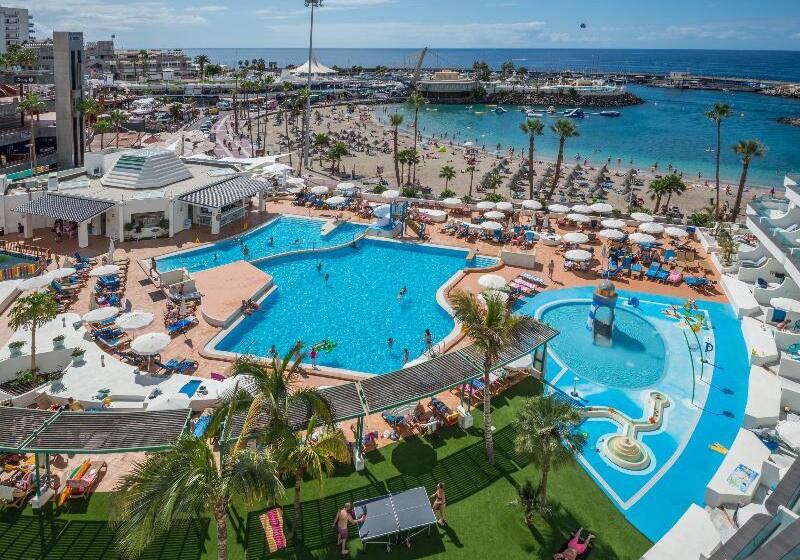 Hovima La Pinta Beachfront Family