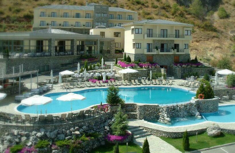 Limneon Resort & Spa