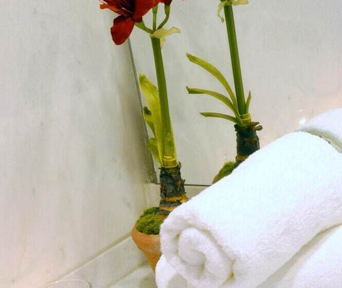 Limneon Resort & Spa